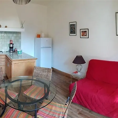 T2 Rdc A 100m De La Avec Terrasse Et Jardinet - 4 Couchages - Fr-1-388-1 Apartment *