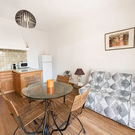 T2 Rdc A 100m De La Avec Terrasse Et Jardinet - 4 Couchages - Fr-1-388-1 Apartament *